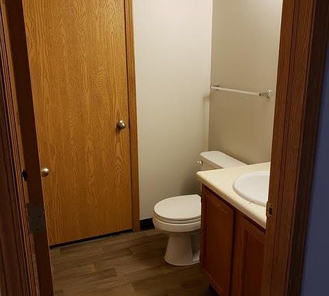 5th image of 1855 Mechanicsburg Rd #1