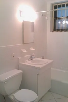 Rented by Rent Manhattan | media 4