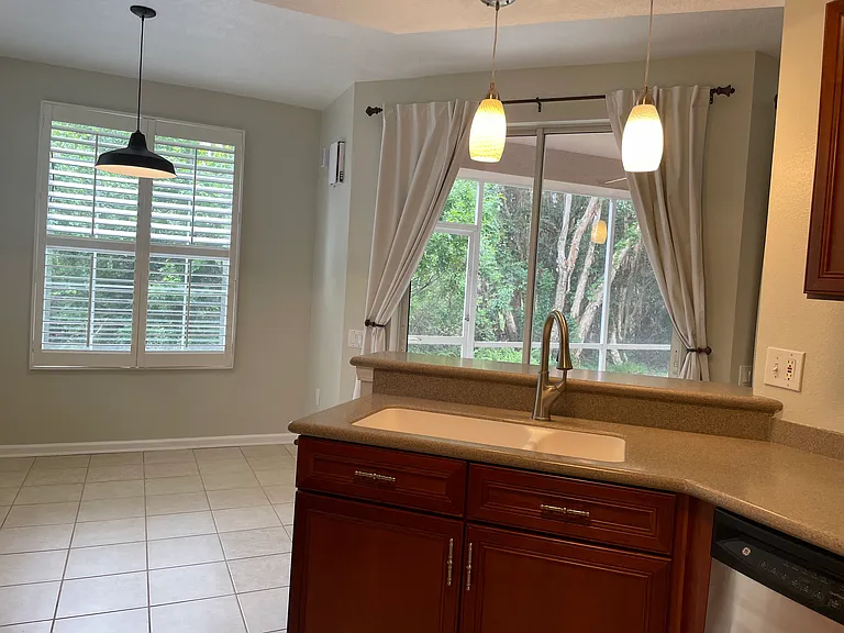 820 Lantern Way #101 — Photo 3