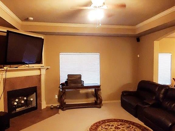 4th image of 1573 Woodbine Ct