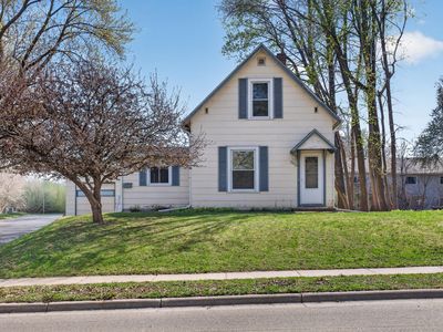 2470 South Ave E, Saint Paul, MN, 55109