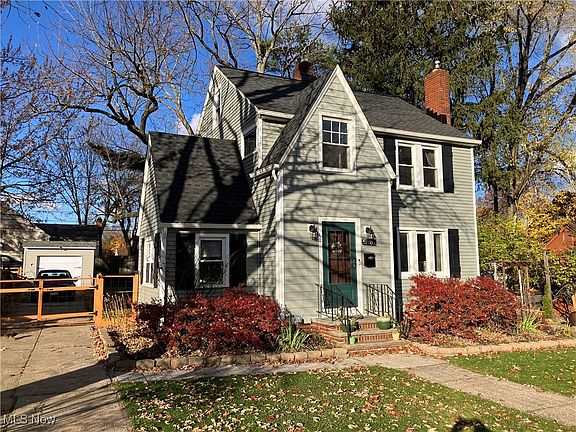 2nd image of 5982 Maplecliff Dr
