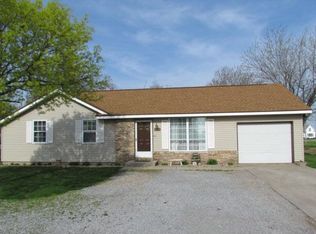 405 E Hillside Dr, Reynolds, IN 47980