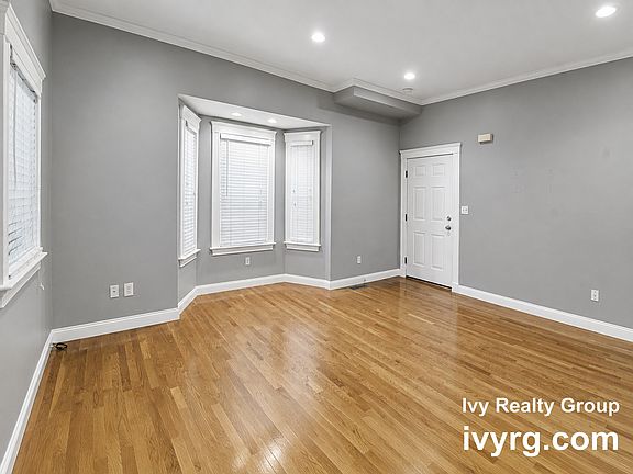 2nd image of 86 Mount Vernon St #1