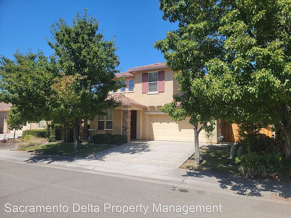 1st image of 250 Greg Thatch Cir