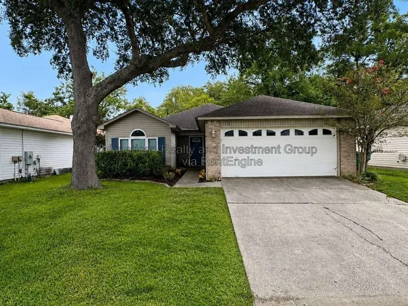 994 John Wayne Cir, Fort Walton Beach, FL 32547