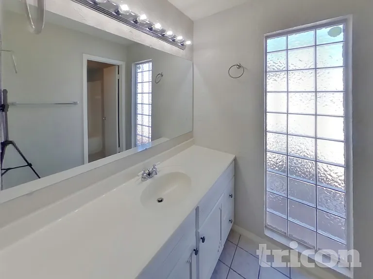 2803 N Dakota St — Photo 10