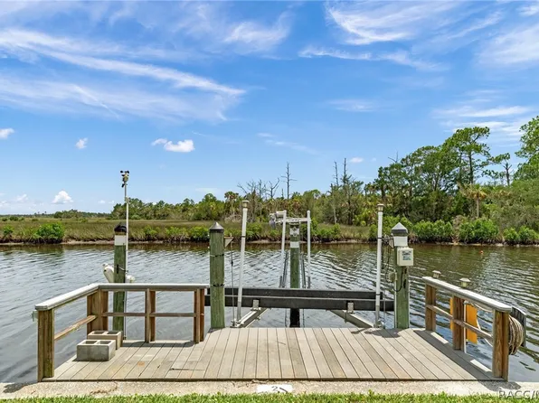 11668 W Bayshore Dr #2, Crystal River, FL 34429