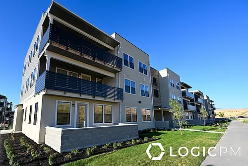 754 W Blue Magic Ln #201 Photo 1
