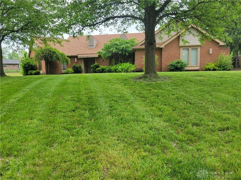 Real estate listing image