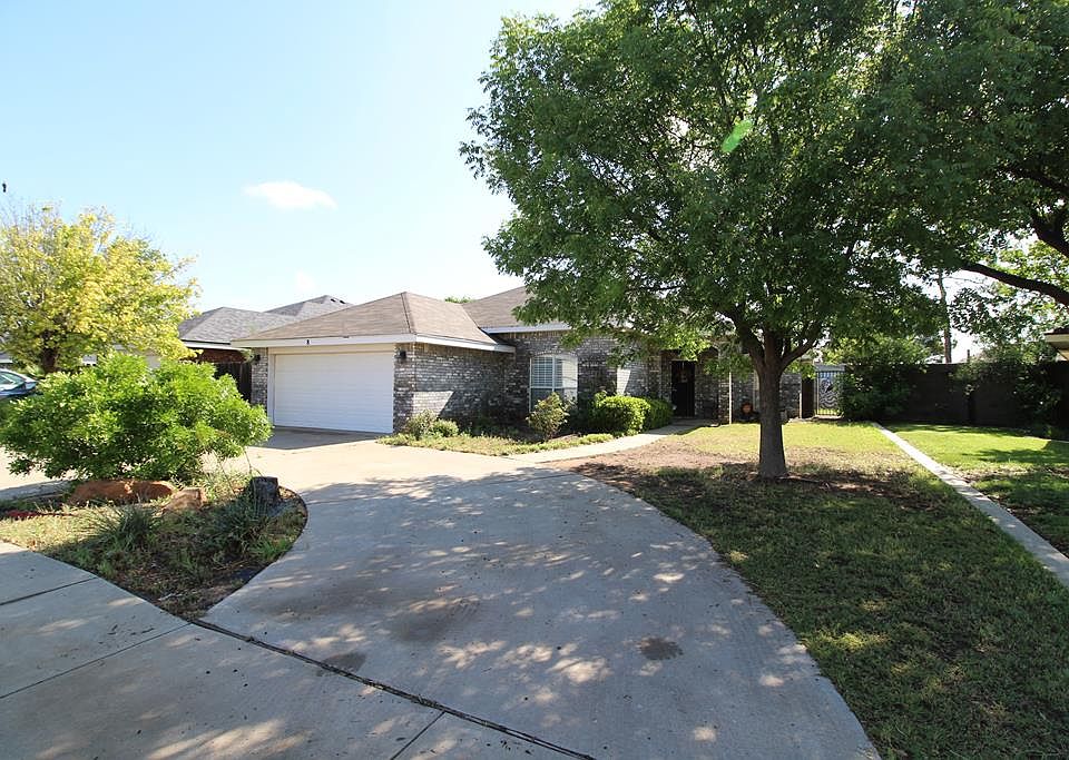 1st image of 8 Saint Marys Cir