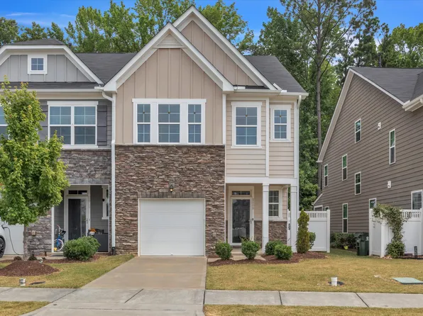 2808 Lanasa Ln, Apex, NC 27523
