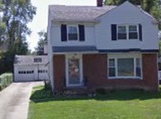 3686 Shannon Rd, Cleveland Heights, OH 44118