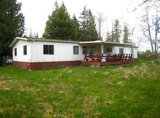 442 Rateau Dr, Camano Island, WA 98282