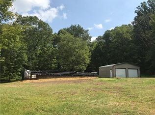 429 Shady Ln, Ellwood City, PA 16117