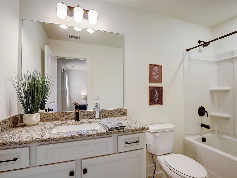 Blakeney Commons Townhomes — Photo 14