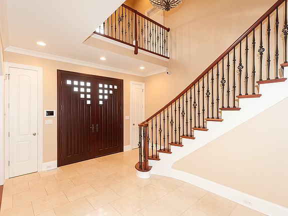 2nd image of 3402 River Falls Dr