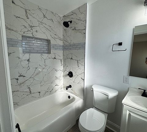 5th image of 182 W North St #4