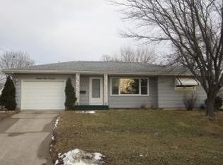 2319 Mallory St SW, Cedar Rapids, IA 52404