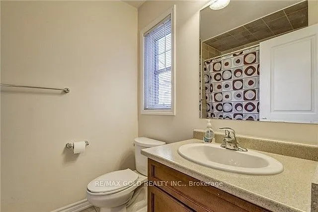 4 bed, $2,900 — Photo 4
