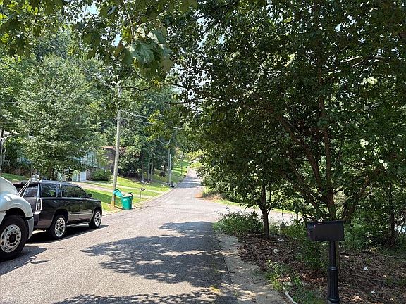 4th image of 3116 Cobblestone Dr