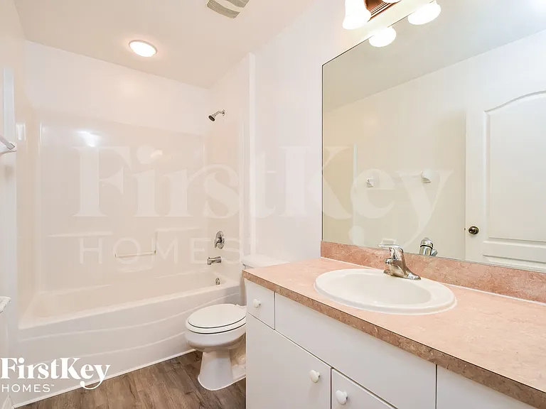 1418 NW 19th St — Photo 11