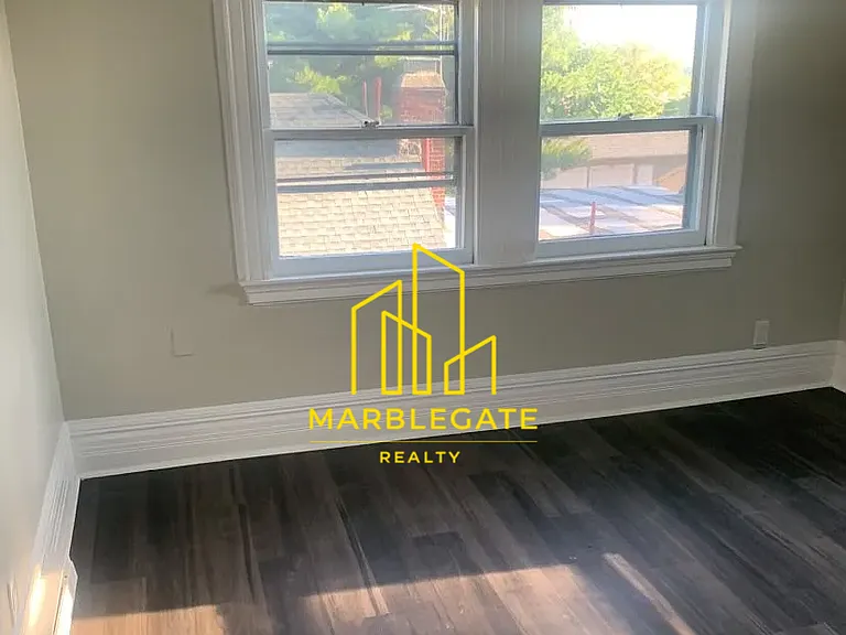 76 Ridge St #33 — Photo 3