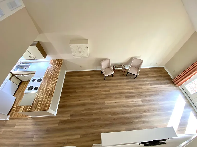 1310 Harbourside Dr — Photo 9