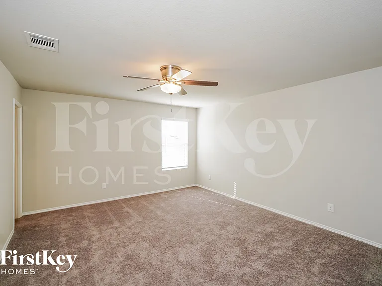 9211 Griffith Run — Photo 8