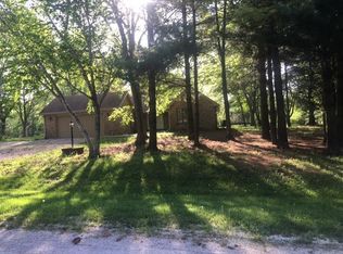 904 N Brookside Ln, Mahomet, IL 61853