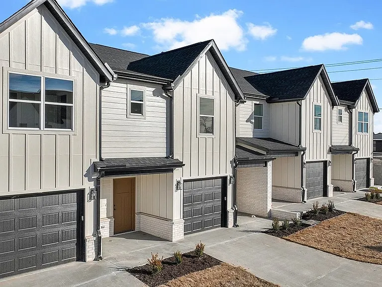 1718 Cuppett Cir #3 — Photo 22