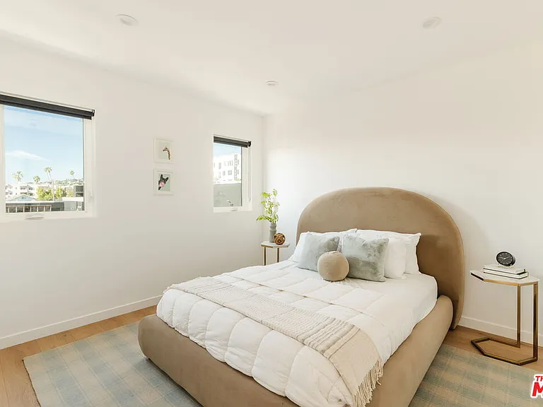 6765 1/2 Lexington Ave — Photo 20