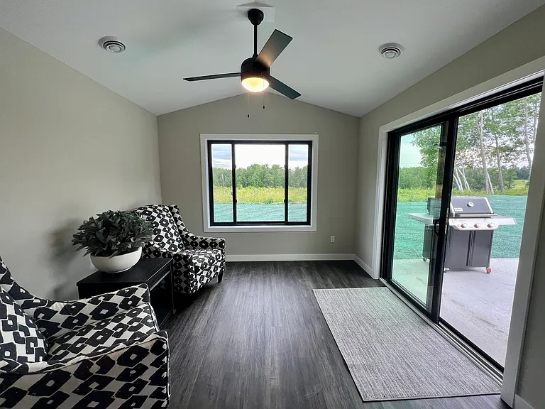 576X Little Walnut Ln — Photo 7