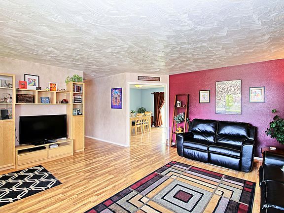 3rd image of 2255 Tiffany Dr