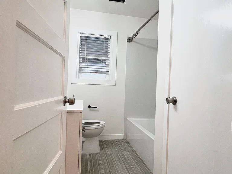 398 B St — Photo 8