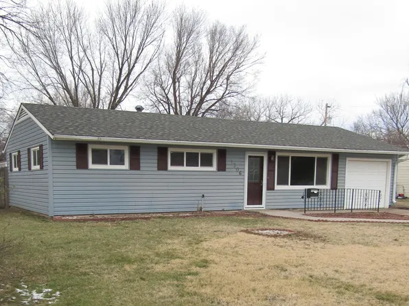 1306 Apache Dr, Salina, KS 67401