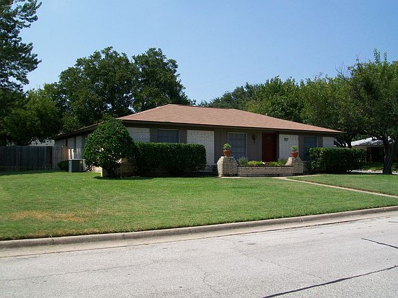 2nd image of 3633 Harber Dr