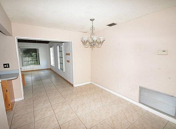3rd image of 500 SW South Riverpoint Dr
