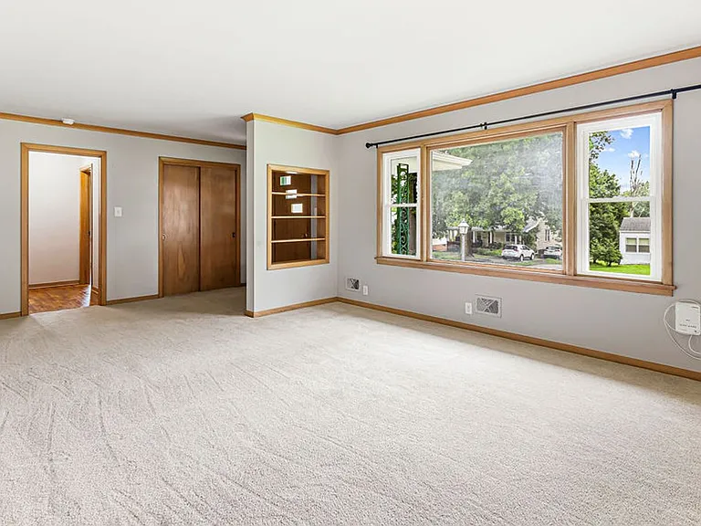 3511 Mitchell Ave — Photo 11