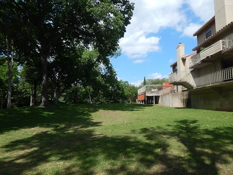 4777 Cedar Springs Rd #8D — Photo 9