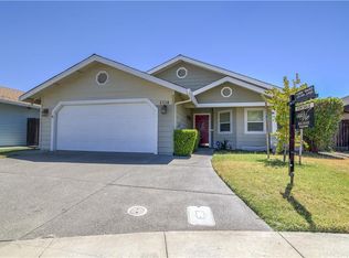 1384 Pear Pl, Woodland, CA 95776