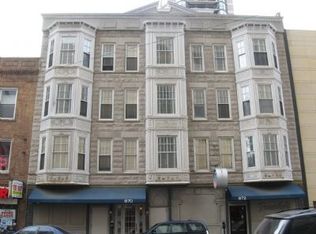 870 N State St APT 3N, Chicago, IL 60610