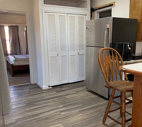 3rd image of 103 West St