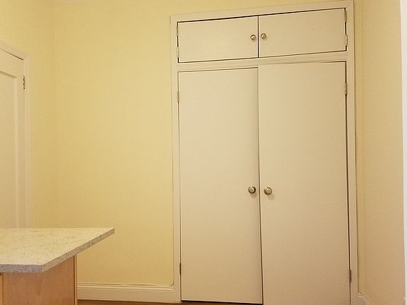4th image of 799 8th Ave #611