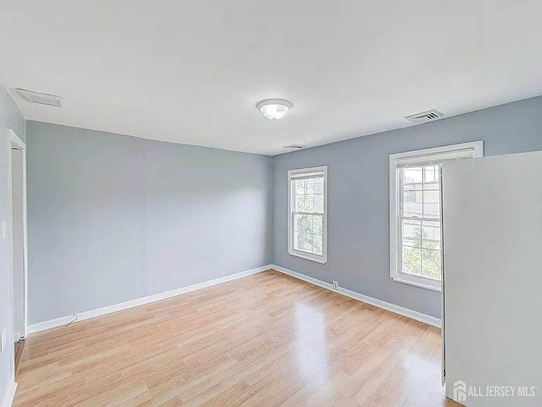 314 Seaman St #2 — Photo 13