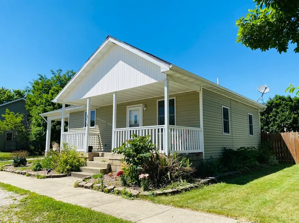 414 W Washington St, Utica, IL 61373