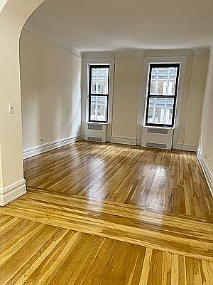 3rd image of 205 W 54th St #9DD