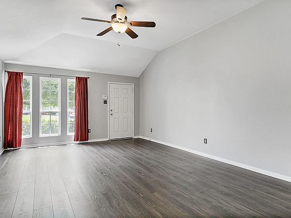 4th image of 2331 Old Ox Rd