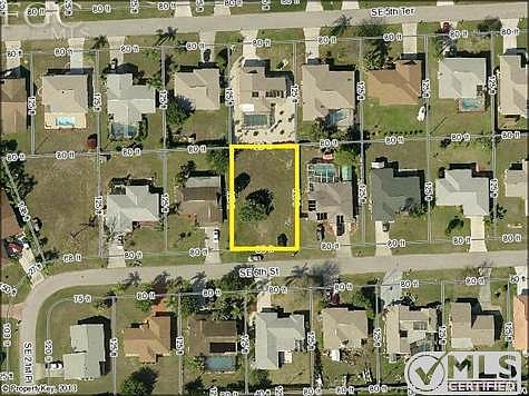 3rd image of 2127 SE 6th St