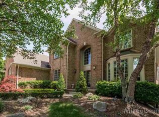 320 Wyngate, Rochester, MI 48307